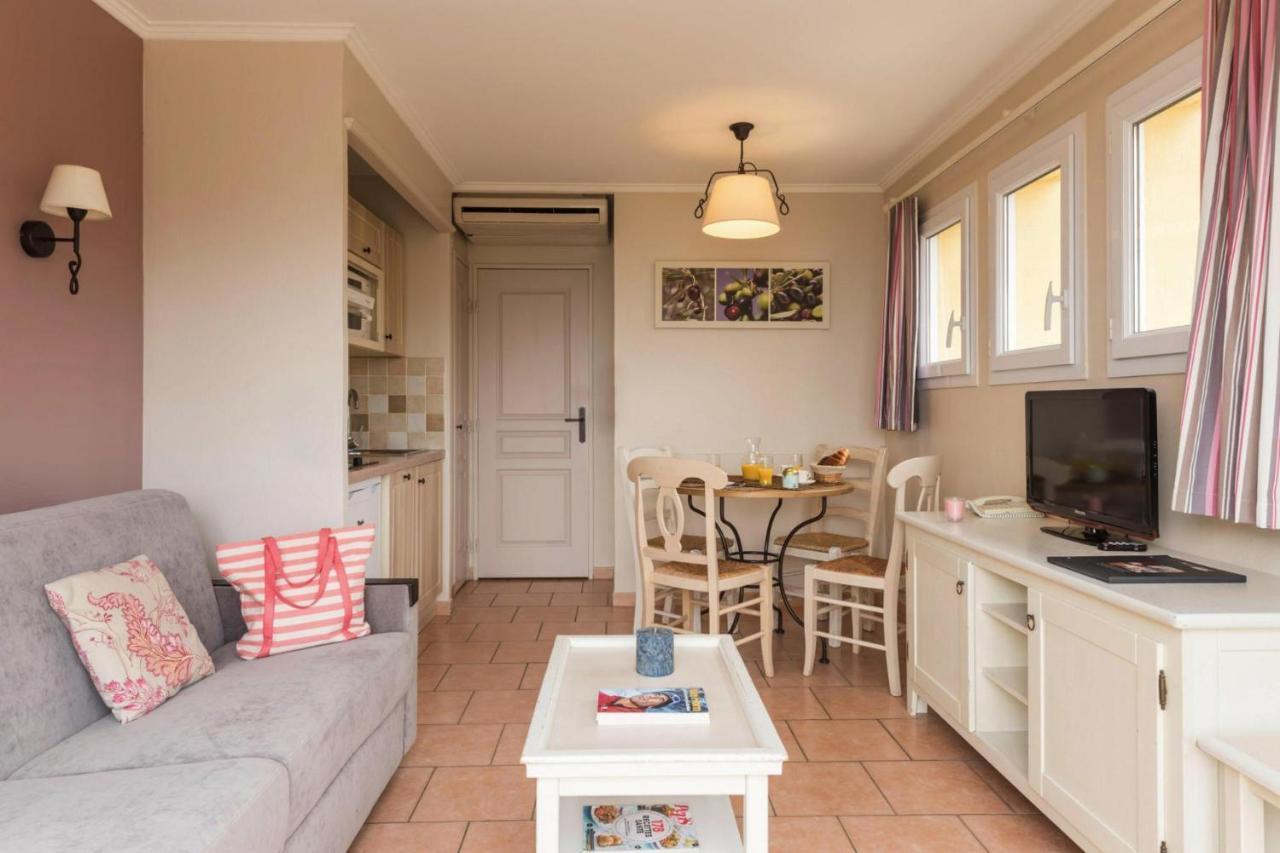 Residence Pierre & Vacances Premium Les Calanques Des Issambres Les Issambres Exterior photo