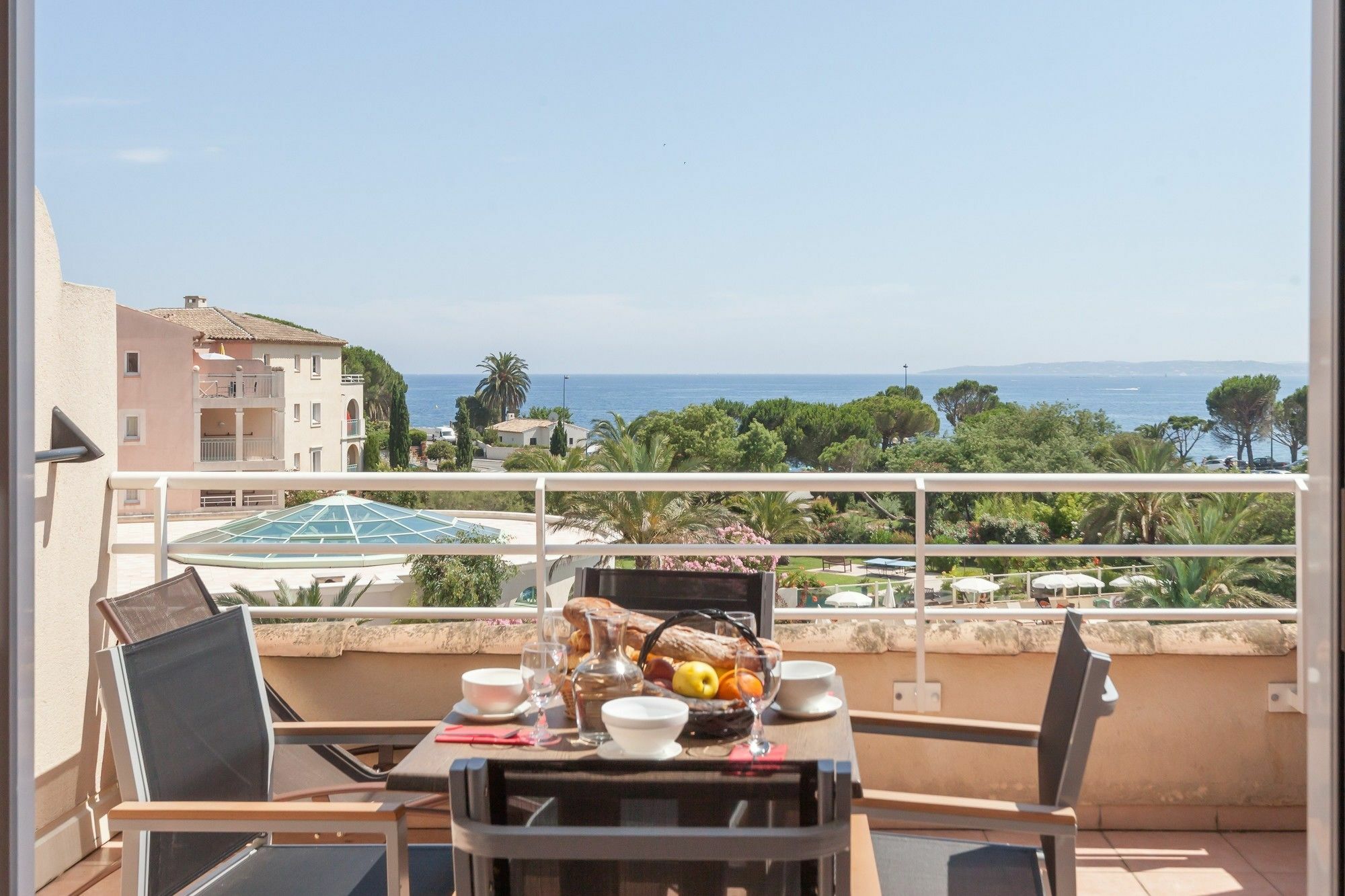 Residence Pierre & Vacances Premium Les Calanques Des Issambres Les Issambres Exterior photo